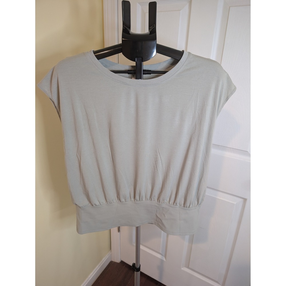 Athleta Ease In Hybrid Top Womens XL Sage Green Ribbed Banded Hem Cap Sleeve